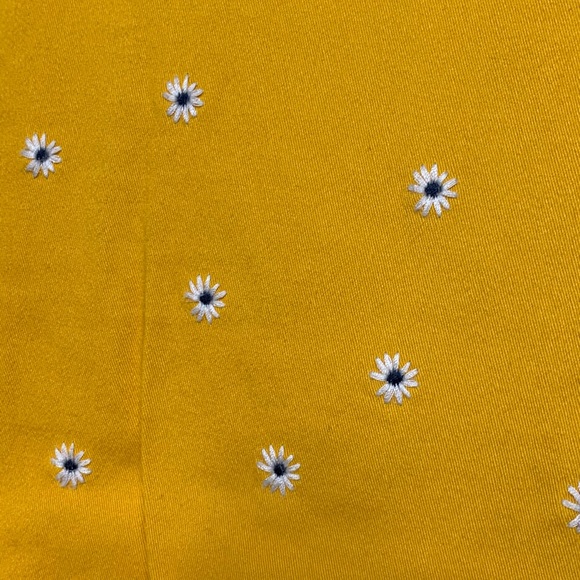 Yellow, flower detail pants - Picture 4 of 9